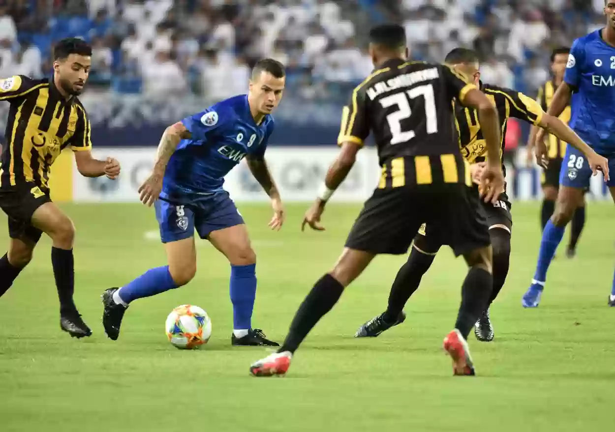 حالة الجدل تزيد عن حدّها بعد تغيّب عالمي الاتحاد قبل مباراة الهلال